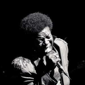 Charles Bradley - The World (is Going Up In Flames) (feat. Menahan Street Band)